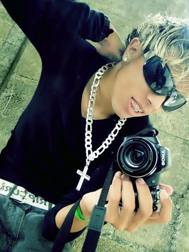 I like making new friends *-*