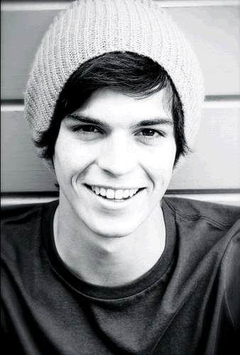 dylan bauld is beyond amazing and talented. he plays in Sunderland! check him out :) @sunderlandrock