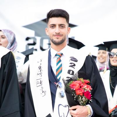 Elhasy2's profile picture. خُريجْ طب أسنان . شاب ليبي مؤمن بِ فكرةْ 'خالِفْ تُعرف' 💜💍