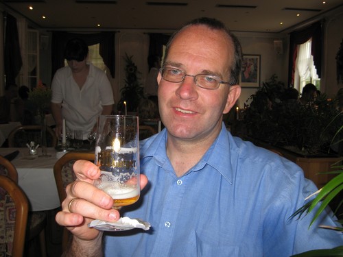 Family: 2 dochters van 25 en 20. Hobby: Genealogie, Geocaching