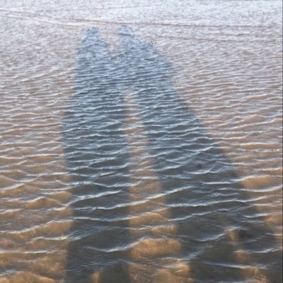 ZainaNr's profile picture. seek God. be educated. dress well. stay humble.