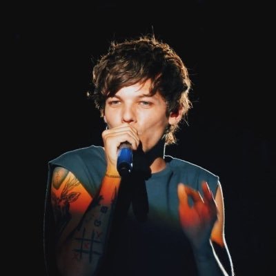 wallslwt's profile picture. 12/06/2022 louis me señaló ◟̽◞̽