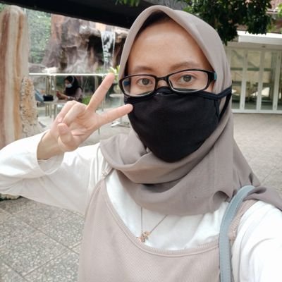 hyungie12300's profile picture. love to travel🌈