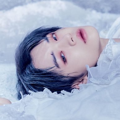 m0thb0ys's profile picture. alice 🦇 ☎️ | 29 | cheese snob | they/them | will kill for haechan