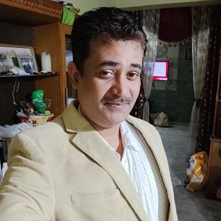 JOURNALIST