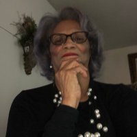 Edna Howard - @EdnaHow06235418 Twitter Profile Photo