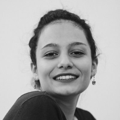 من مرغ لاهوتی بُدم دیدی که ناسوتی شدم
دامش ندیدم ناگهان در وی گرفتار آمدم...