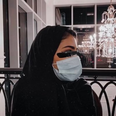 اكرمك الله بعقلك ، فلا تُهن نفسك بفعلك ،