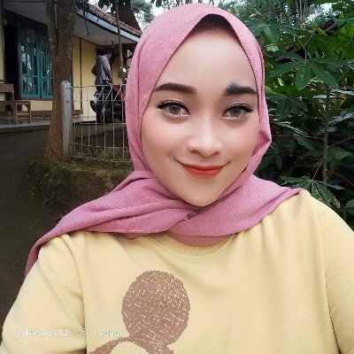 Dede sulaeman maharani ||28nov2017💏👰
Hasna khalista sulaeman 26082018💝