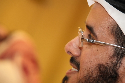 مهتم بالتقنية ،،، اجيد و احب البحث ،،،