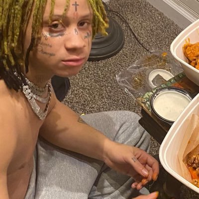 𝑅𝐼𝐶𝐴𝑅𝐷𝑂ひ 𝟏𝟒𝟎𝟎/𝟖𝟎𝟎〽️ @trippieredd