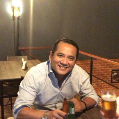 lfbust's profile picture. Ginecólogo