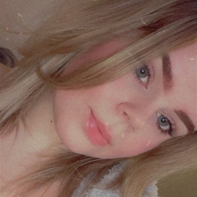 ad0redx's profile picture. What did you expect? 
• sc alicjaa_xo