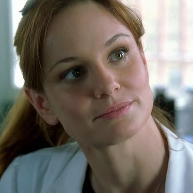c’est Sara certifié la plus belle . Michael c’est le miens.sans moi cette histoire n’aurai aucun sens ( prison break certifié moi Uesh )