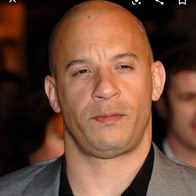 VERDUGOONE's profile picture. El caballero del peinado elegante...