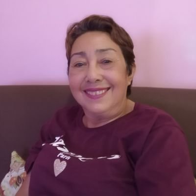 MariaGoretiDeS4's profile picture. Ter humildade, bom caráter, honestidade, e ter Deus acima de tudo.