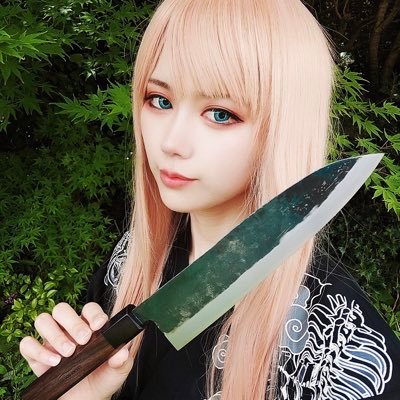 包丁女子【てん】 https://t.co/o2r2aiflNZ 主な活動内容→UCD KNIVESのPR、日本の包丁の魅力を発信中です。包丁紹介やイベント等のご依頼はDMにてご連絡ください！