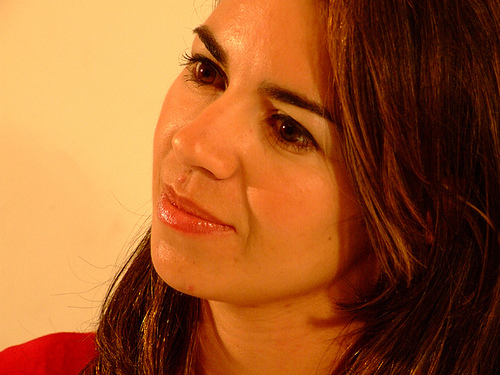 SilvniaArajo's profile picture. Sou aquela que todas as manhãs deixa os sonhos na cama, acorda e põe sua roupa de viver.