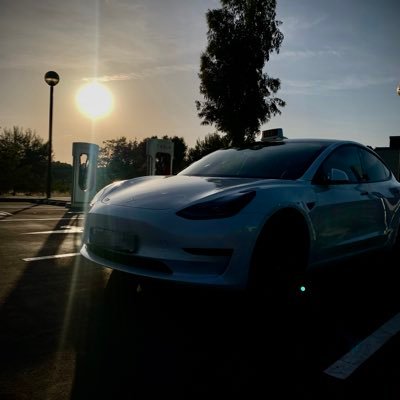 Soy Paco, y tengo un Tesla Model 3 en -Sabadell y Sant Quirze-.A vuestra disposición. https://t.co/OuaL4rWTRv tel. 619779746 (Atlético hasta q miaguante)