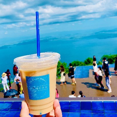 Ai Cafeラテ愛好家 今日は前からずっとしたいと思っていたベランダの掃除 100均でデッキブラシとバケツを買って 磨きました 空気って本当に汚れているなぁと感じる 綺麗になってスッキリ 掃除 Ai Cafeラテ愛好家 今日は前からずっとしたいと思っていたベランダの掃除 100均でデッキブラシとバケツを買って 磨きました 空気って本当に汚れているなぁと感じる 綺麗になってスッキリ 掃除