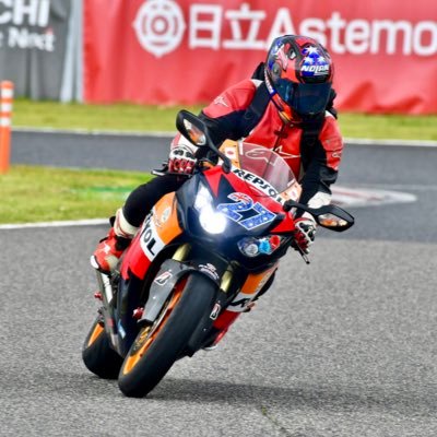 RC212V_REPSOL27's profile picture. CBR1000RR/MotoGP/REPSOL/鈴鹿8耐/TSR/F1/Ferrari/SGT/航空祭/カメラ・レンズ(Canon EOS 5DMarkⅣ 70-300mm F4-5.6,400mm F5.6,500mm F4.0)/日本酒/「死に物狂いで生きるのは、権利じゃなくて、義務だ」