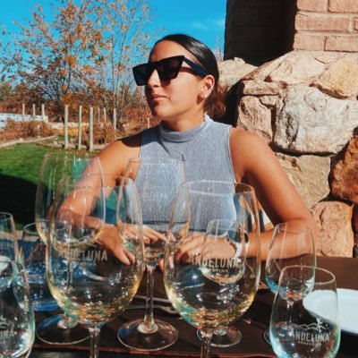 luchi_miranda's profile picture. 1,50 y encima china