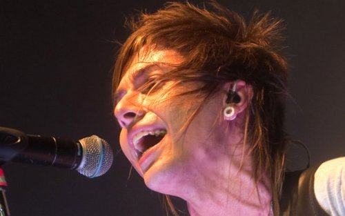 Fã Clube dedicado ao @pelanzarestart vocalista e baixista da @rockrestart.
Se o @pelanzarestart é a SUA MANIA aperta o FALLOW :)
since:29/09/10