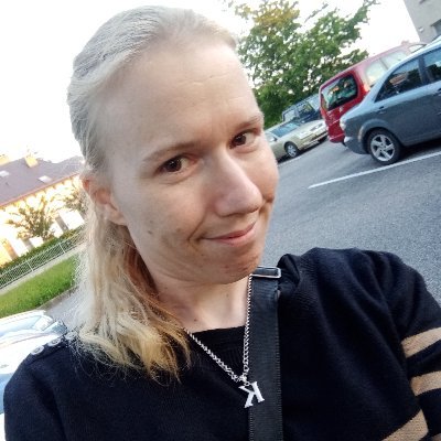 sanny_selmicka's profile picture. ✌️🙂😏🤔☺️