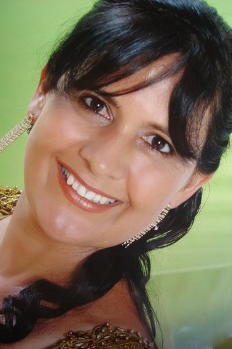 RosngelaM's profile picture. 