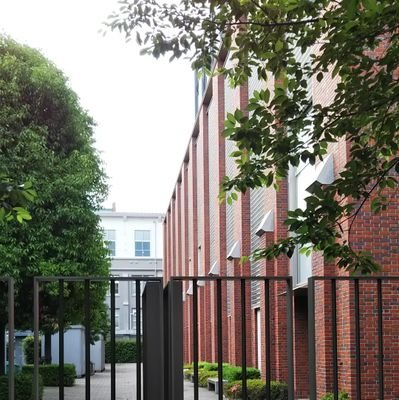 show_world_1's profile picture. 成城  経営  🇫🇷 / 服見るのが好き