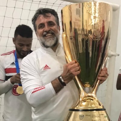🔴⚪️⚫️🇾🇪 são Paulino fanático, português 🇵🇹 corredor de rua, jogador de beach tênis e pai apaixonado da GiGi !!