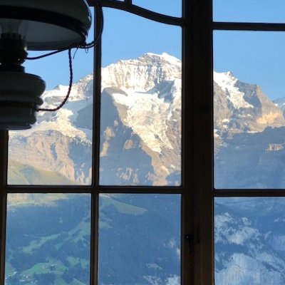 AnnaVonHartman's profile picture. MarComms Practitioner turned PhD. Interested in sociology of markets, consumer culture—social evaluations & institutions. Lecturer @ANU_CBE