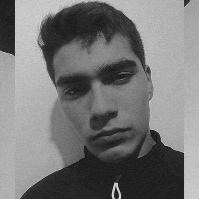 Facebook: Mati Del Valle

Instagram: matiidelvalle