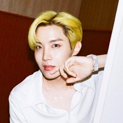 yeyellow22's profile picture. what ?