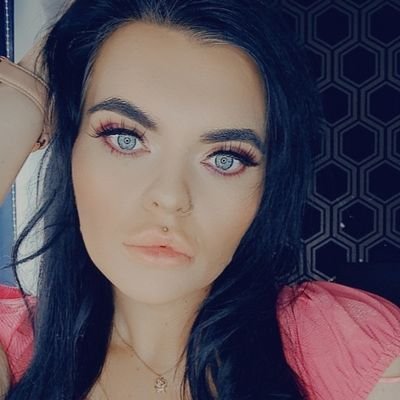 30 year old irish girl, love gaming, it's life. On xbox one, Ps4, and PC. Just getting back into online streaming.
https://t.co/bKXHRdhh7X