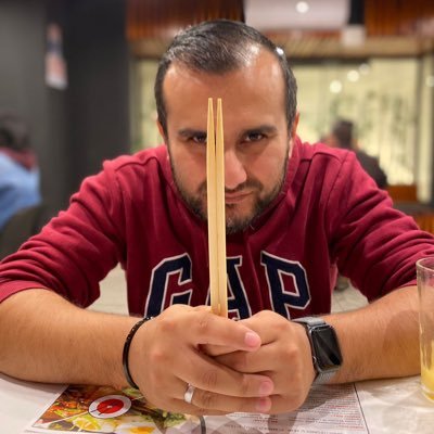 jadov's profile picture. Todo el mundo miente, la única variable es sobre qué