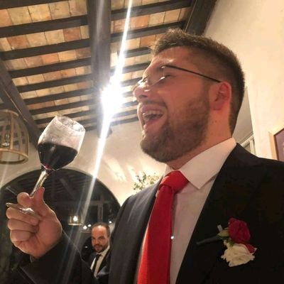 davidelohouston's profile picture. Romanista, fancazzista e opportunista.