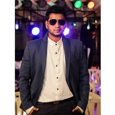 KarthickLogan13's profile picture. 