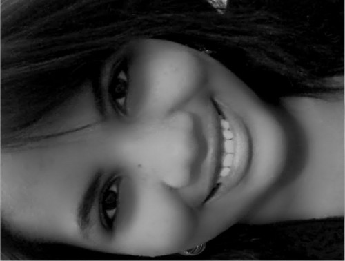 Ser  FELIZ é o que importa !  Segue aê  =D♥
