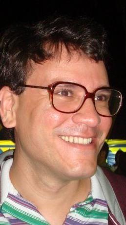 rodourado's profile picture. Doutorando em Artes Cênicas (UFBA), Mestre em Comunicação e Jornalista (UFPE). Interesses? Teatro, Cinema, Sexualidades...