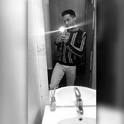 👨🎓Recem formado cabeleireiro ❤️
Dizu: meu código de confirmação é: p7nen184c0kpn0ox2h
