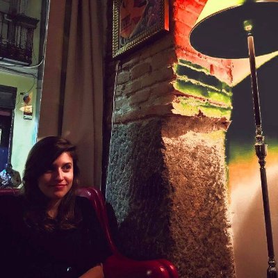 veraolivera's profile picture. Scientist, guitarist, traveler.