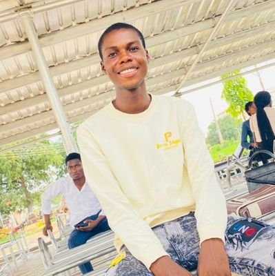 Friendly🤸|| Music lover🥳|| I love Fireboy ❤️|| Funny 🤡|| Fashion lover🕺|| Follow back🔥|| Ladokite📚|| Shina❤️