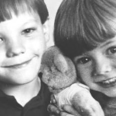 good larrie; respect is important one direction/ taylor swift/ olivia rodrigo/ lorde ☕️🍴⟢🧂   เรียกเก๊าว่า เจ เจ🕶🤏🏻 ✿ 𓂃꙳  ขาดโมเม้นไป 6 ปี ยังเจ๋ง🤡