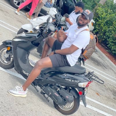 āļøhttps://t.co/LQ3NRWNTzAāļø University of Alabama Alumi š. Troy University Alumni āļø. BSW šMSW šš334. Just A Well Dressed Nobody ā¼ļø