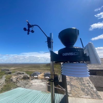 Automatic weather updates from a Davis VP2 situated on the roof of the Tan Hill Inn, the highest pub in the UK at 528m (1732ft). Data uploaded every hour.