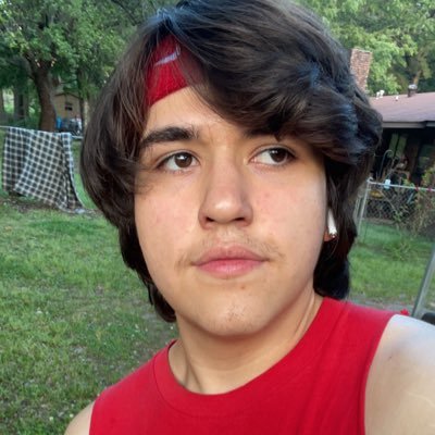 5’9” 5’10 on warmer days, family man bench 215, squat ??, Ford ranger driver, 399 moons on Mario Odyssey, voted best looking man in SWARK