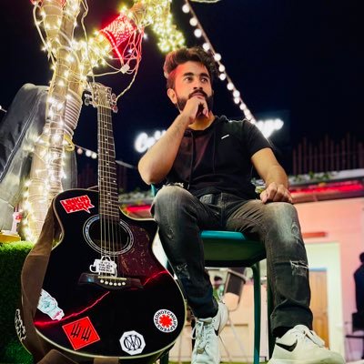 ûmtíøn😍 gemini🙈 software engineer❤️ single😉 Insta ID: abdullaharshad308 Snapchat ID: abdullah30878