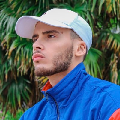 laviedaim's profile picture. Libra ♎️ | Comme Martine, je raconte ma vie même si tout le monde s’en fou 🤷🏻‍♂️ IG: @laviedaim