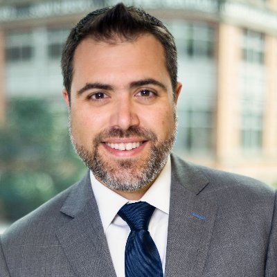 Financial public relations strategist @dukaslindenpr, news junkie, former financial journalist. Trustee at Brooklyn Music School @BMSBrooklyn and @NYFWA.